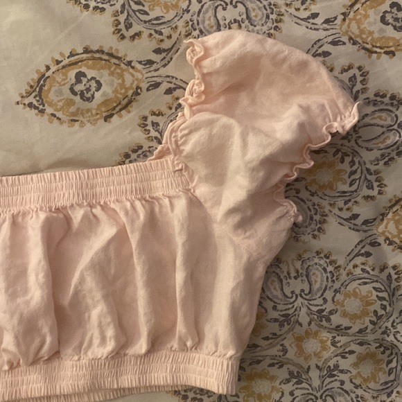 Brandy Melville Light Pink Puff Sleeve Cropped Bra Crop Top - Picture 2 of 5